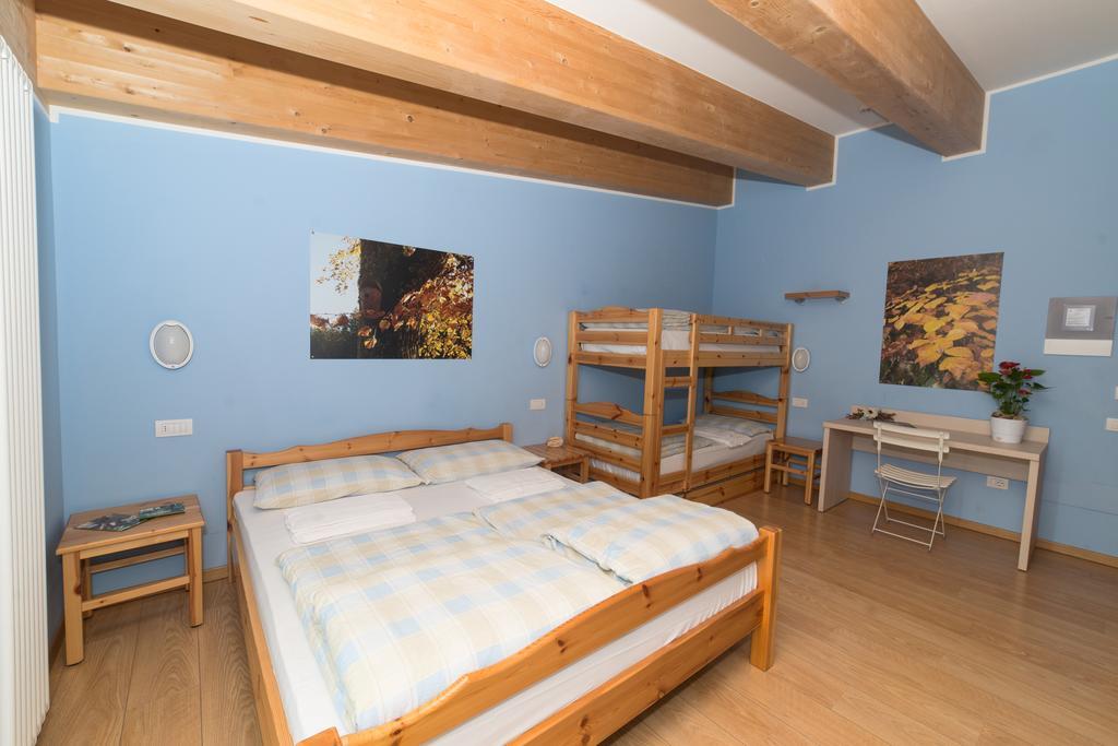 Hostel L'Ost - Ostello Di Grumes Luaran gambar